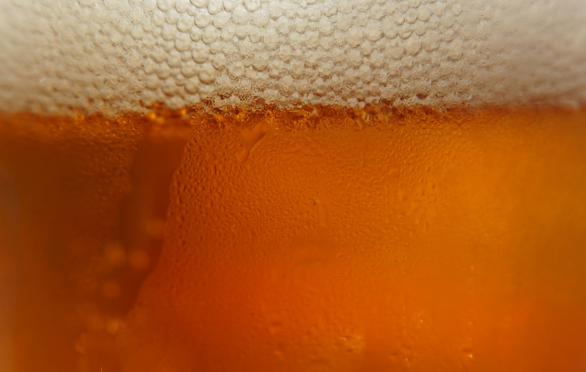 Szklanka piwa do analizy